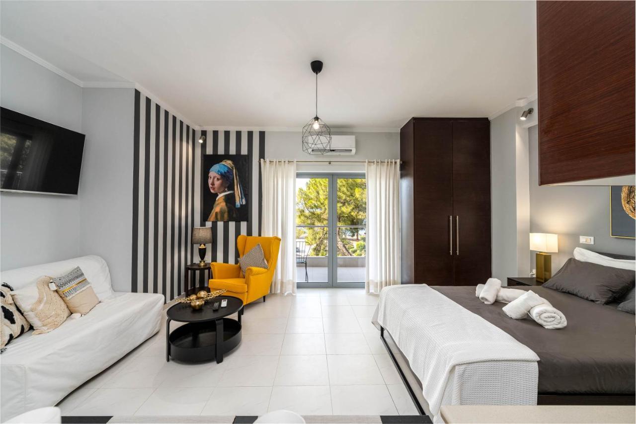 Byron Luxury Apartments Егіо Екстер'єр фото