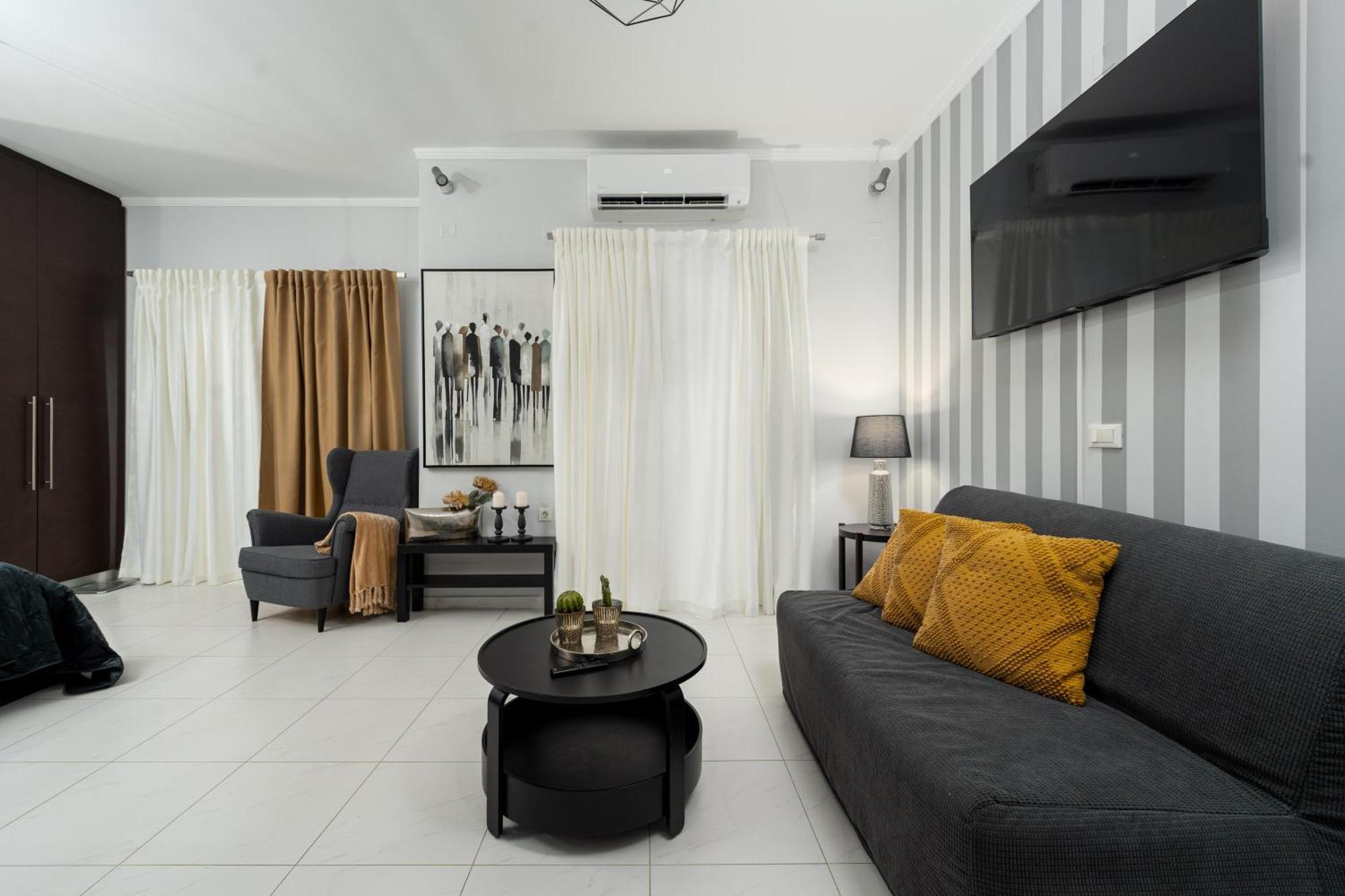 Byron Luxury Apartments Егіо Екстер'єр фото