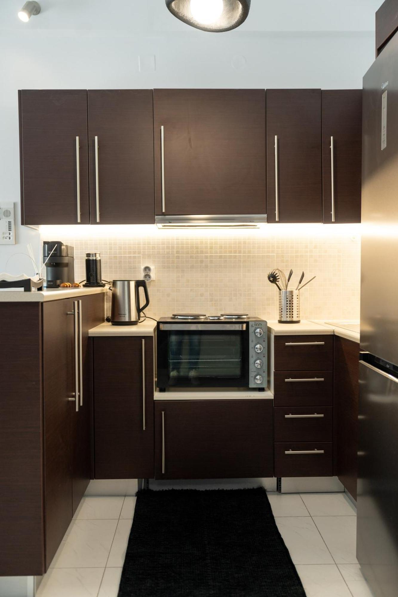 Byron Luxury Apartments Егіо Екстер'єр фото