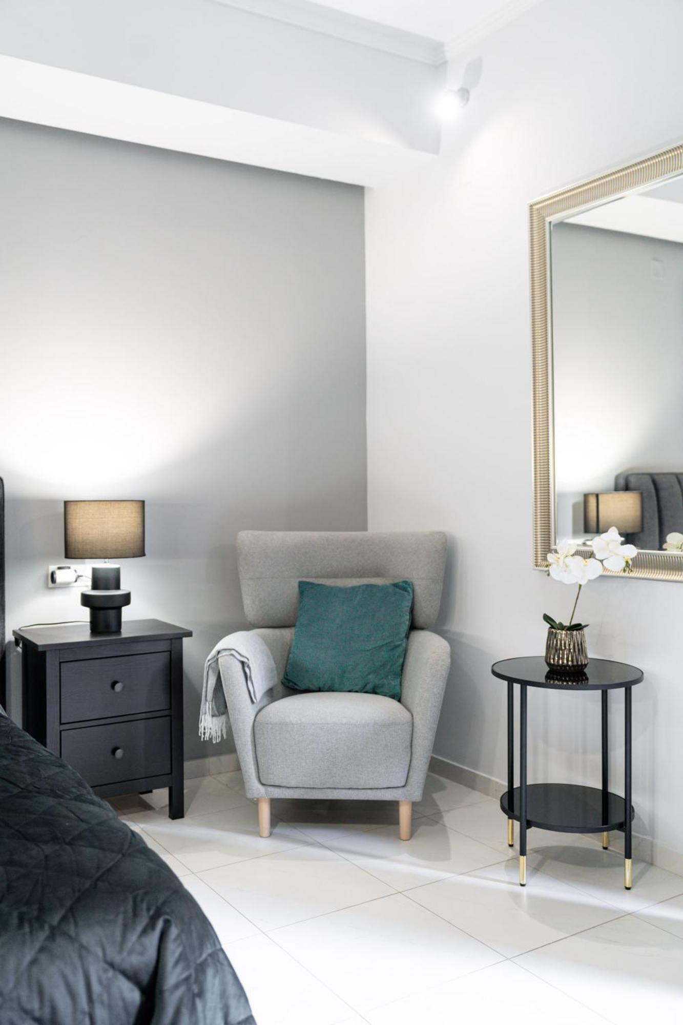 Byron Luxury Apartments Егіо Екстер'єр фото