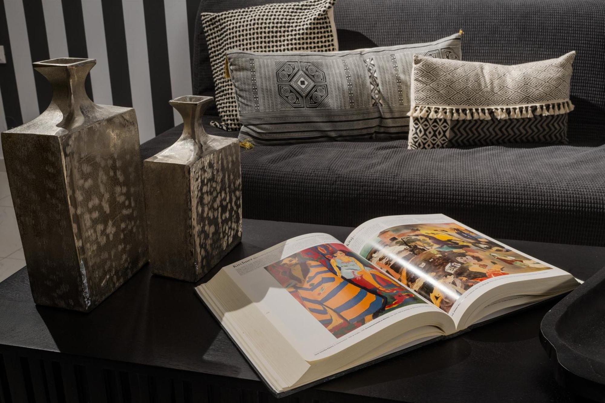 Byron Luxury Apartments Егіо Екстер'єр фото