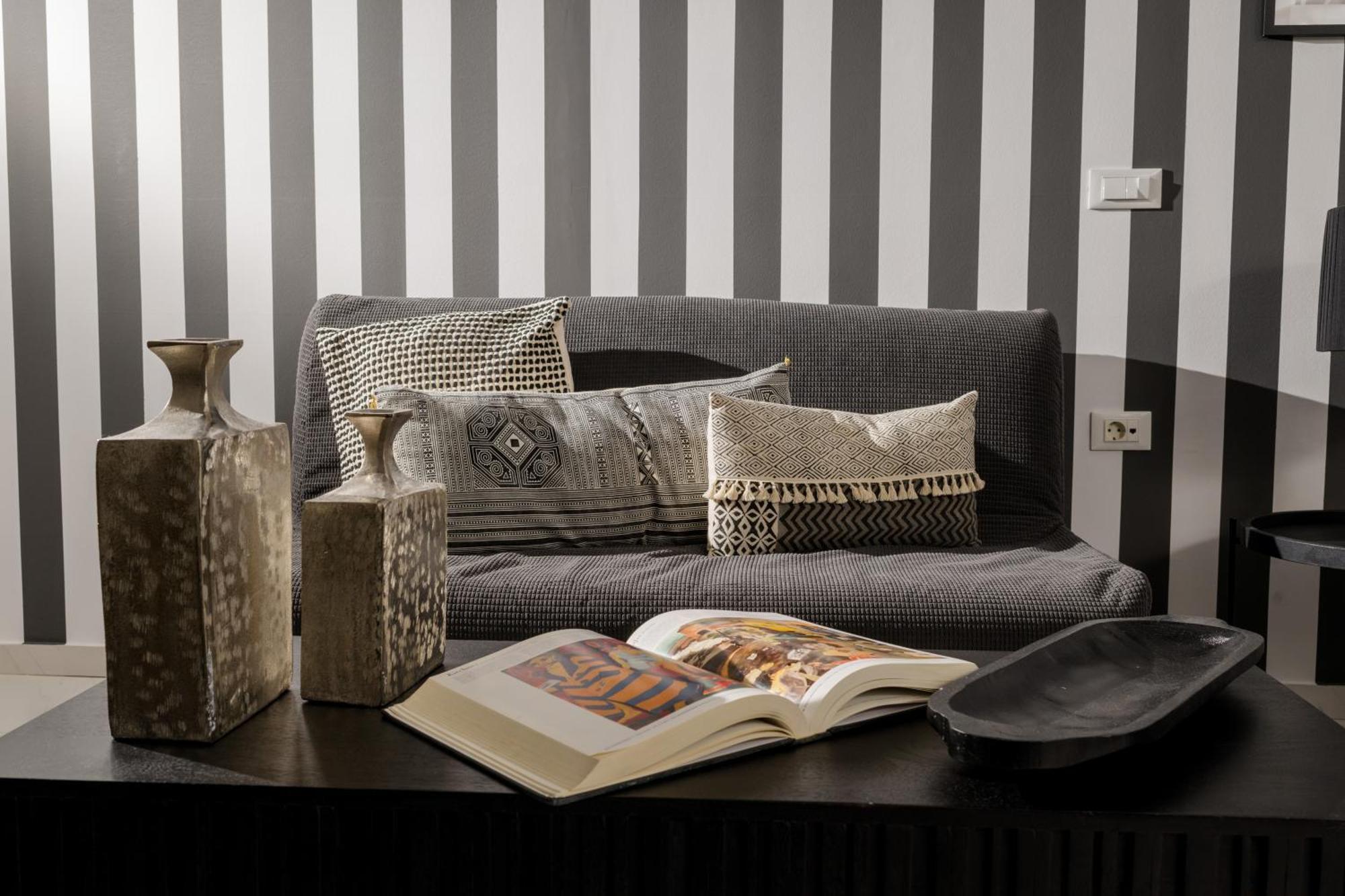 Byron Luxury Apartments Егіо Екстер'єр фото